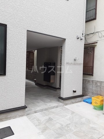 2/5 エントランス