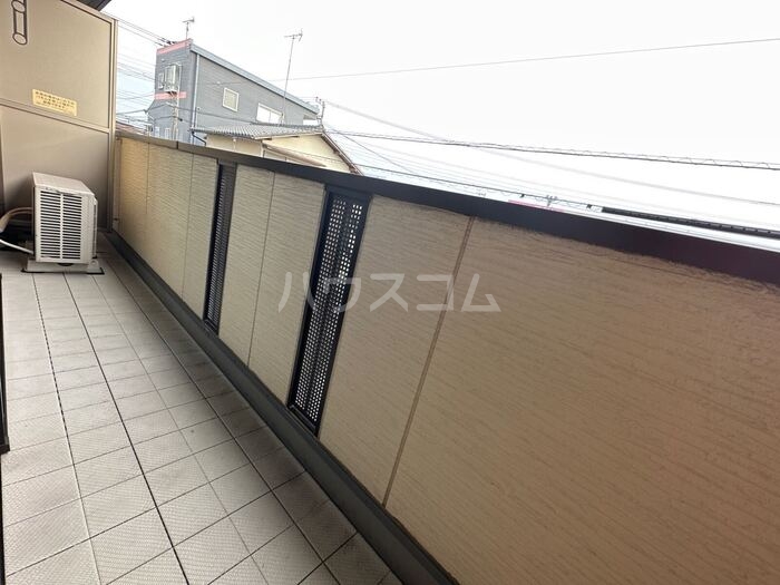 14/28 バルコニー