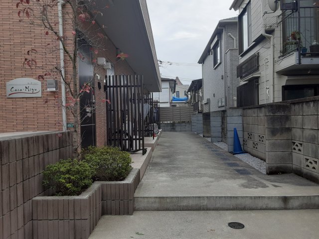 21/28 エントランス