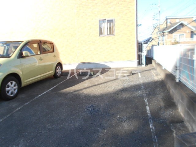 19/26 駐車場