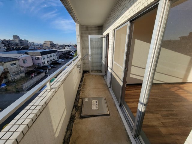 21/30 バルコニー