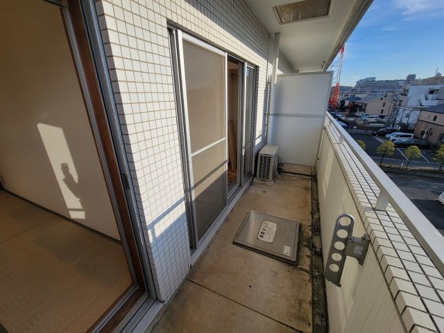 23/30 バルコニー