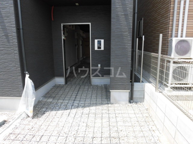 21/26 エントランス