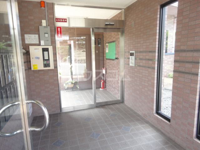 3/7 エントランス