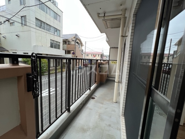 16/23 バルコニー