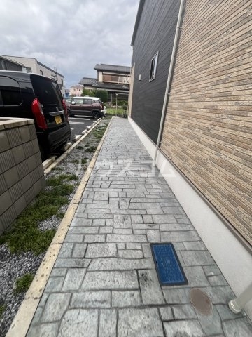 24/30 エントランス