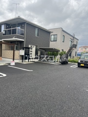 27/30 駐車場