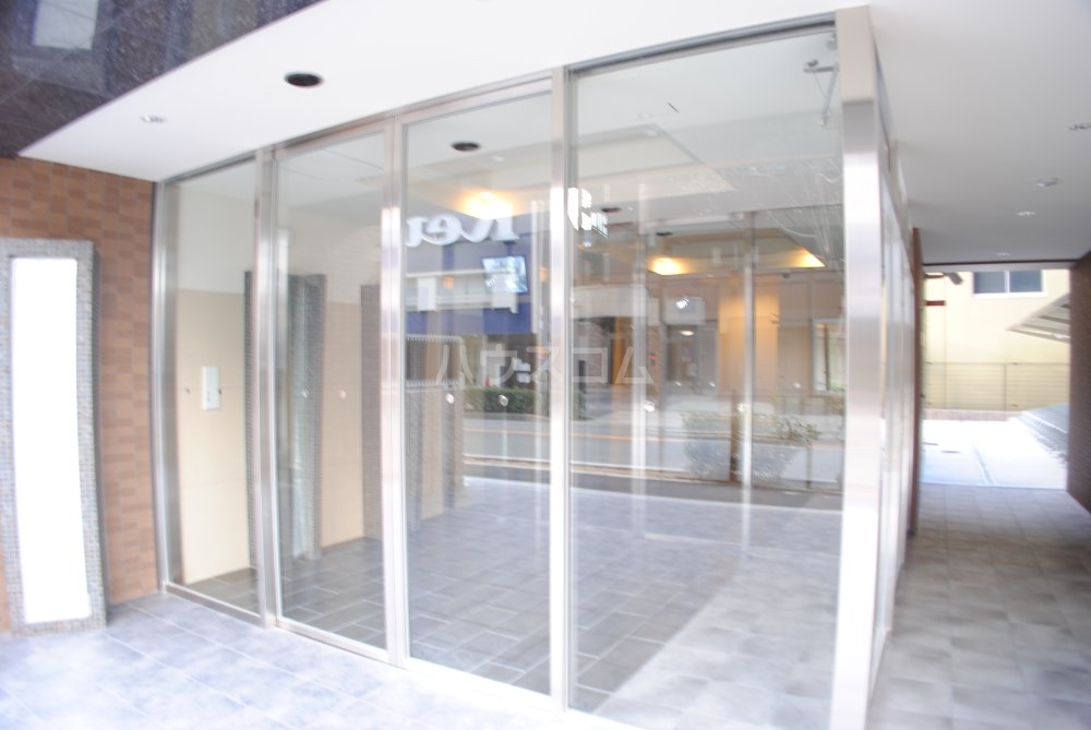 29/30 エントランス