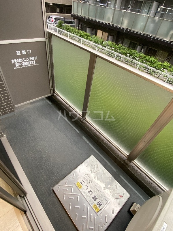 21/30 バルコニー