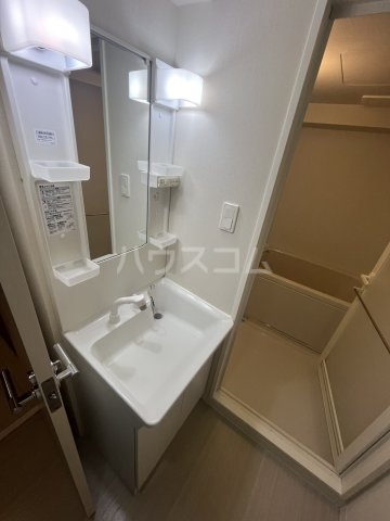13/30 洗面