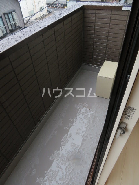 22/28 バルコニー