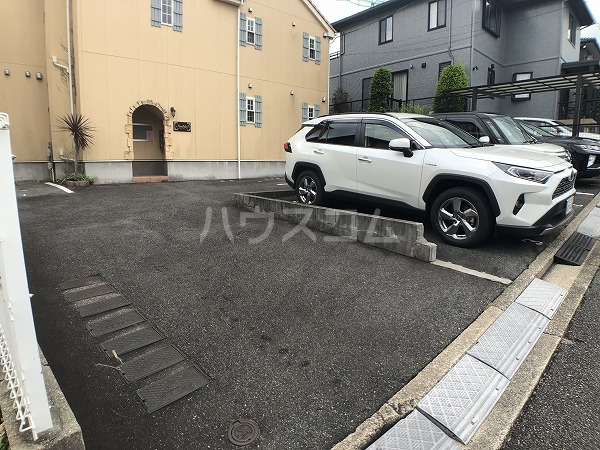 25/30 駐車場
