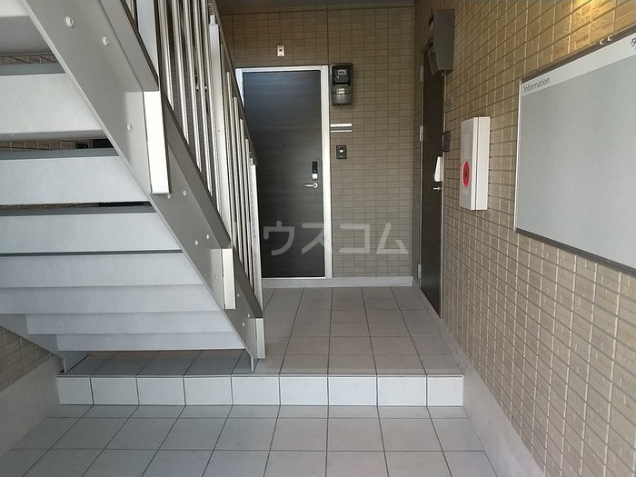 20/28 エントランス