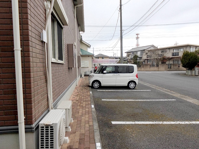 4/13 駐車場