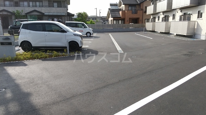 4/4 駐車場