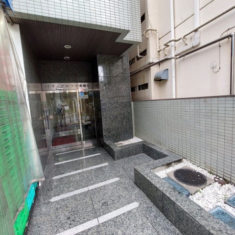 13/23 エントランス