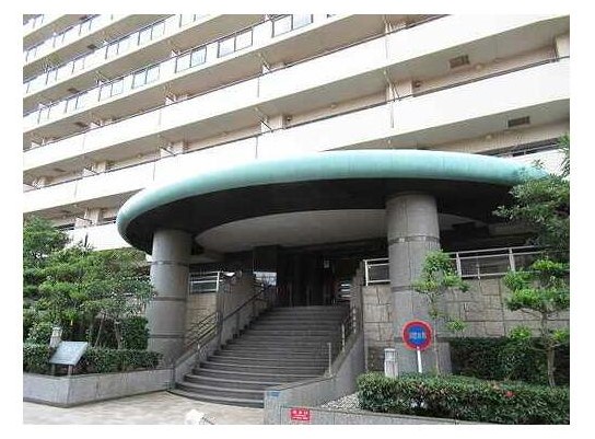 19/22 エントランス