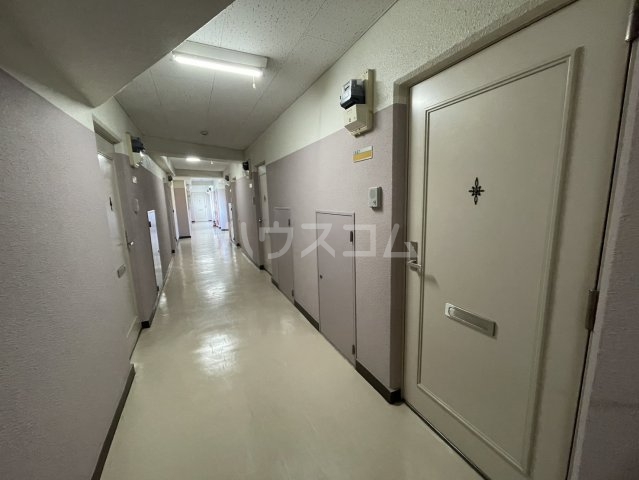 29/30 エントランス