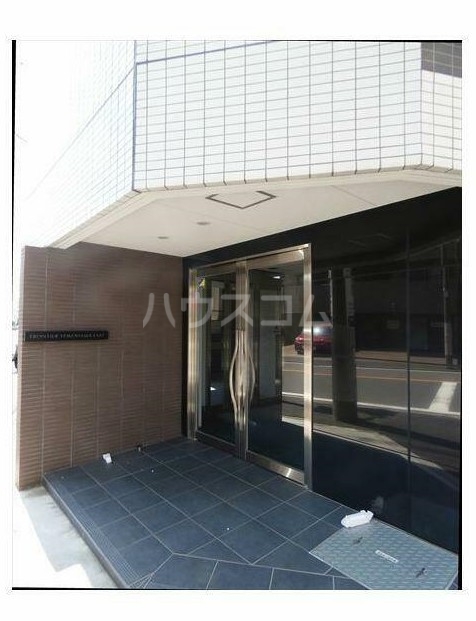 16/25 エントランス