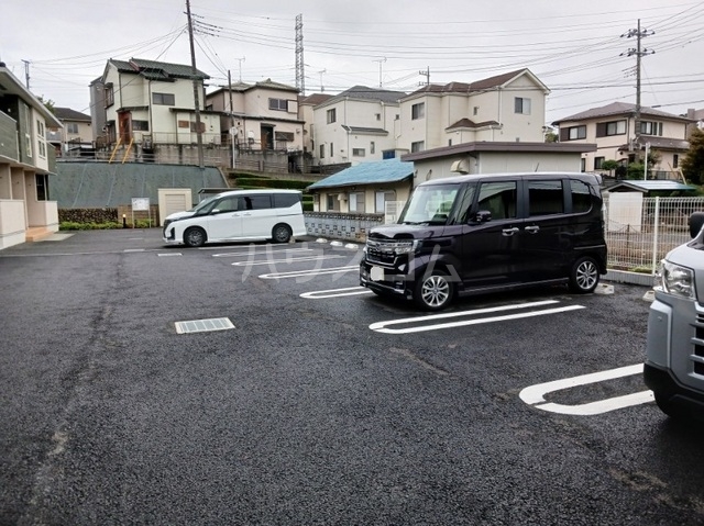 3/5 駐車場