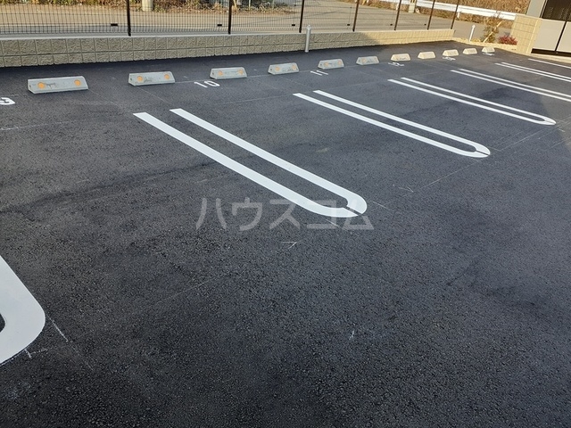 14/20 エントランス