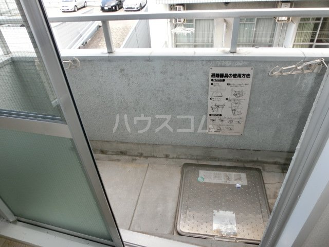 13/23 バルコニー