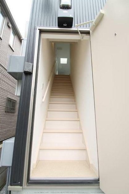 2/3 エントランス