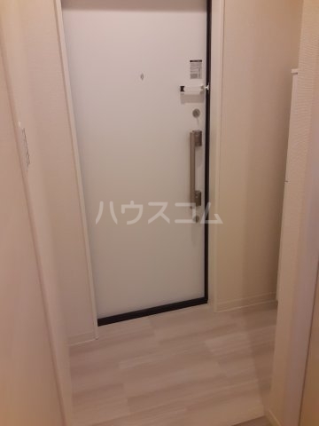 13/30 玄関