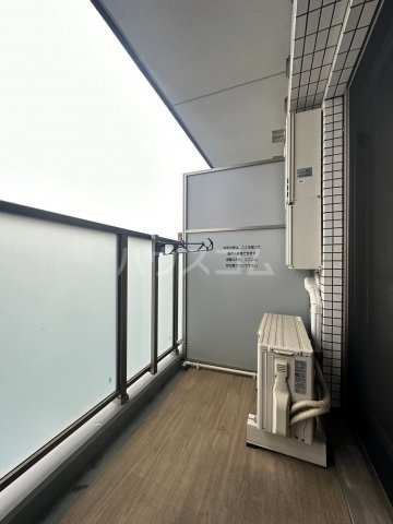 18/25 バルコニー