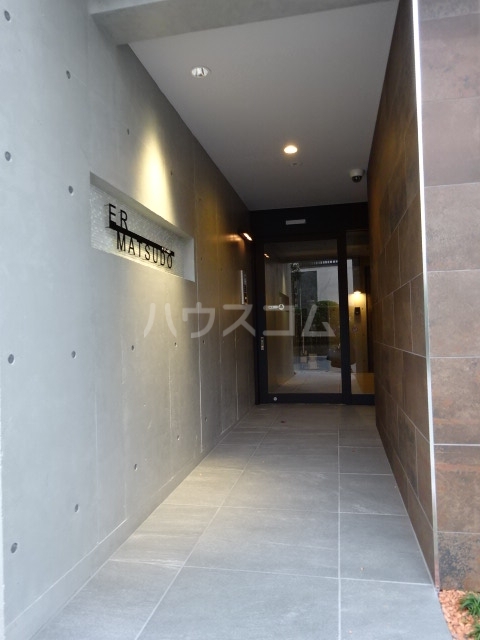 20/29 エントランス