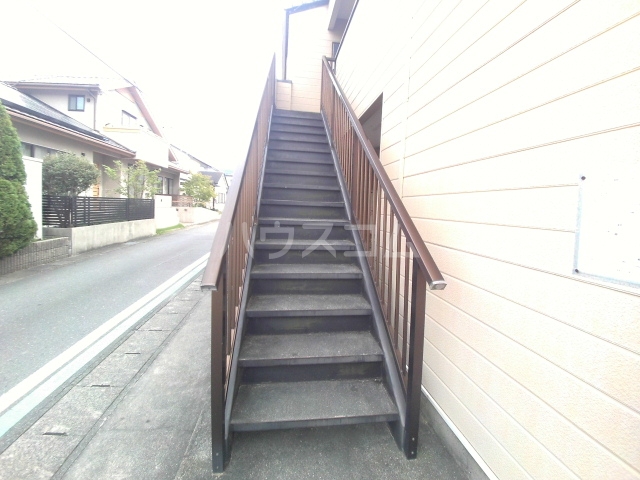 14/25 エントランス