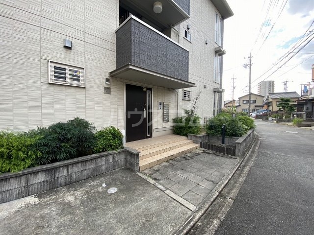 2/10 エントランス