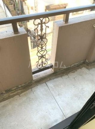 17/27 エントランス