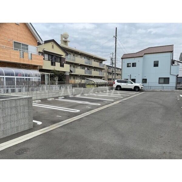 14/15 駐車場
