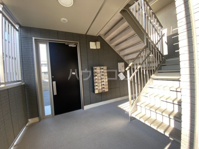 15/21 エントランス