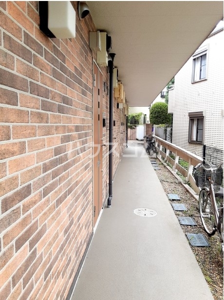 14/23 エントランス