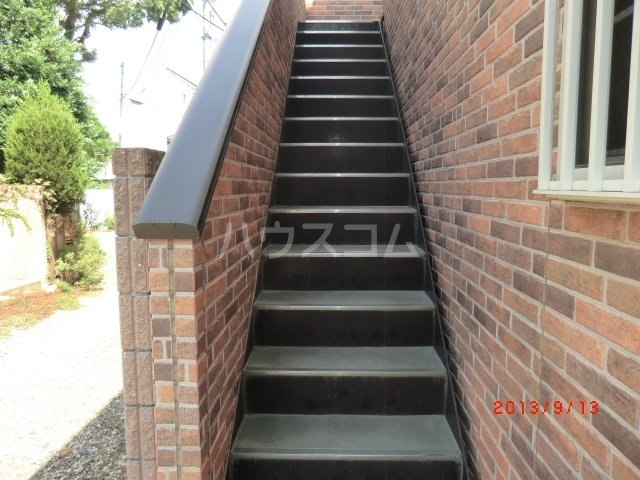 22/30 エントランス