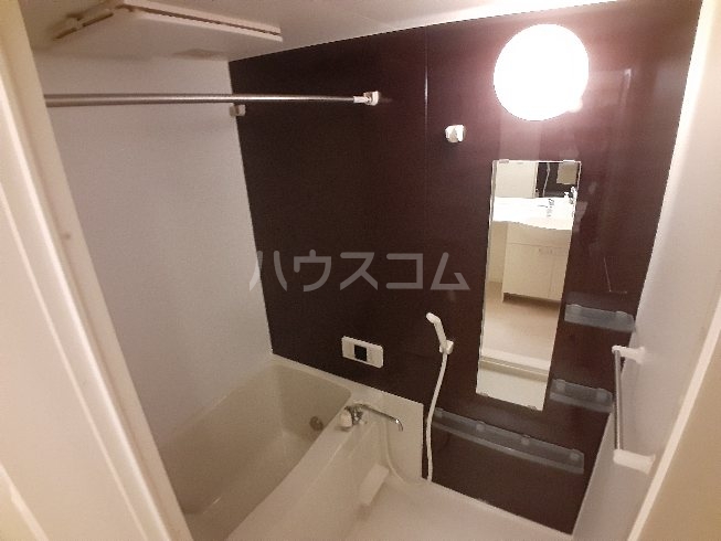 15/28 浴室