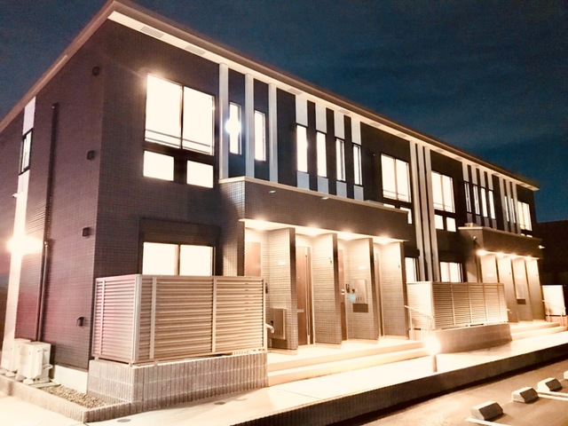 24/27 エントランス