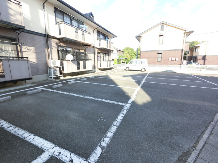 16/25 駐車場
