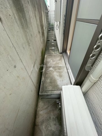 21/30 バルコニー