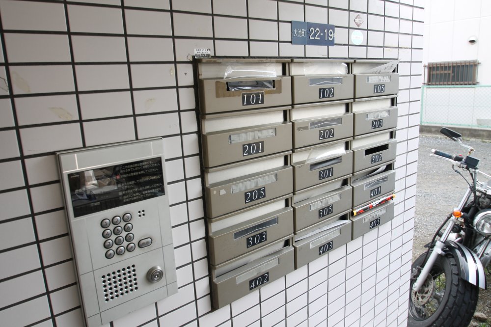 18/24 エントランス