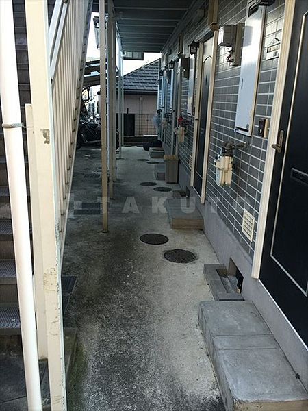 16/27 エントランス