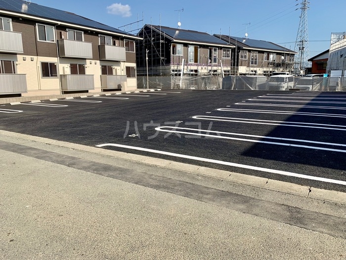 14/25 駐車場