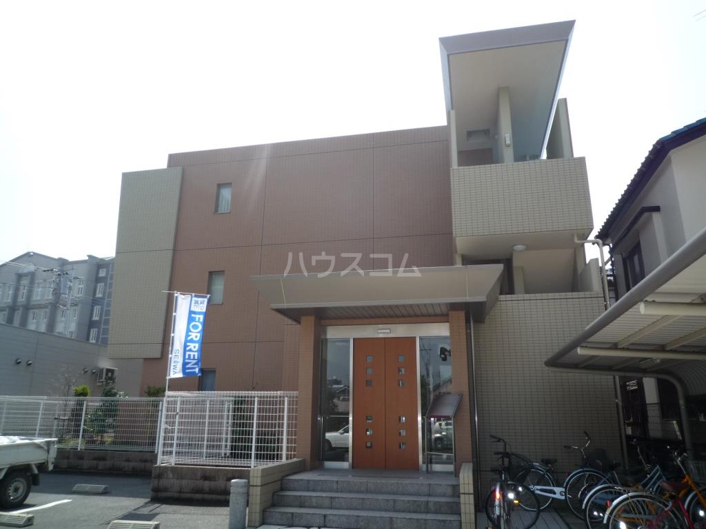 17/24 エントランス