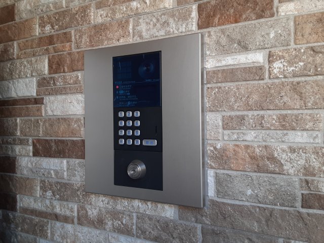 15/24 エントランス