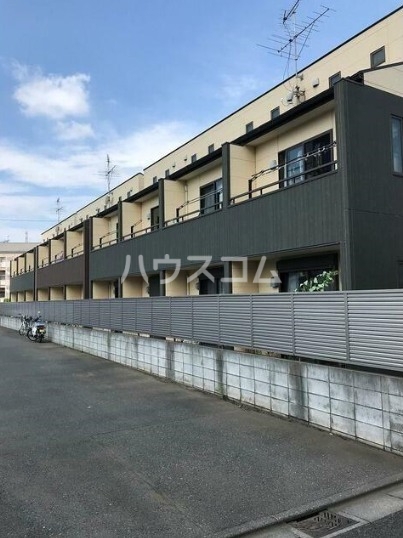 2/8 外観