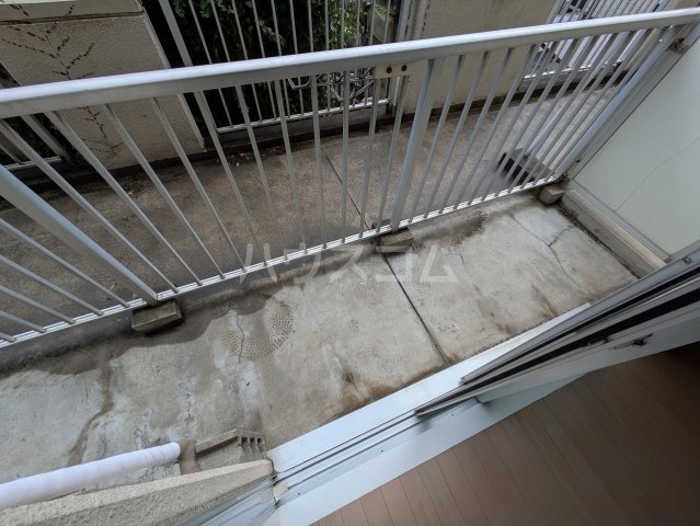 13/20 バルコニー