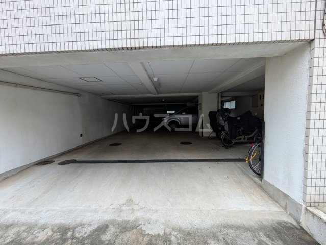 19/20 駐車場