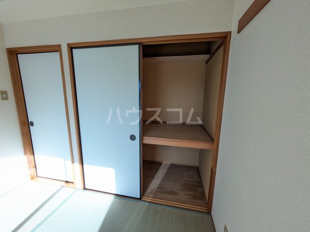 13/30 収納